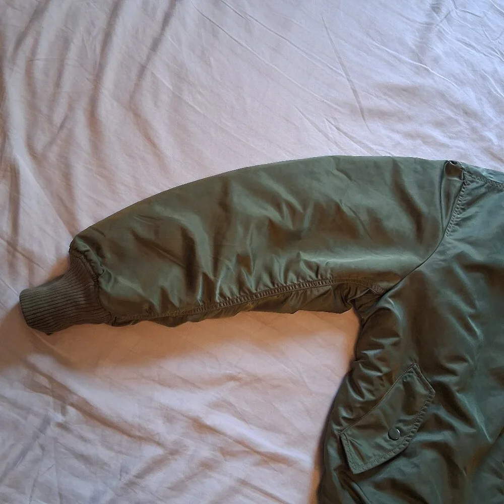 Playboy x Alpha Industries Reversible MA-1 Sage Flight Jacket Adult XL - Picture 3 of 16